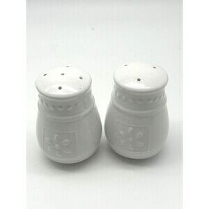Totally Today Embossed Dots Ceramic Salt & Pepper Shakers 3 1/2”